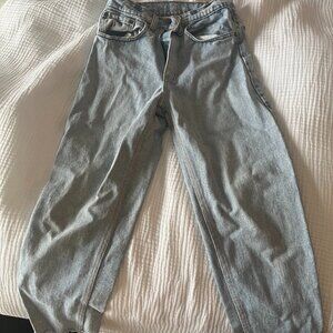 LEVIS REDONE WOMEN SIZE 25